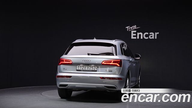 Audi Q5 45 TFSI Quattro Premium — пробег 68 860 км — фото 4 из 5