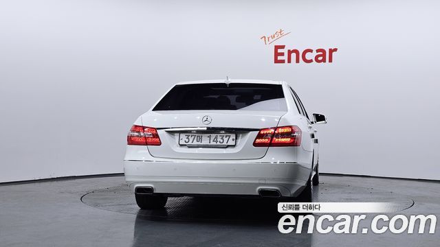 Mercedes-Benz E-Class E220 CDI Avantgarde — пробег 165 277 км — фото 4 из 5