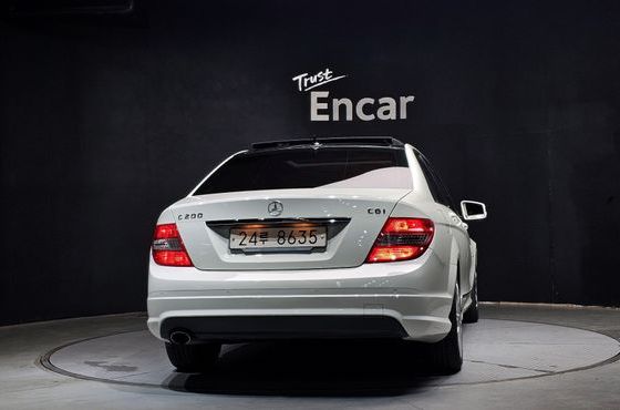 Mercedes-Benz C-Class C200 CGI AVANTGARDE — пробег 136 199 км — фото 4 из 5