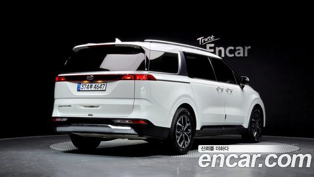 Kia Carnival из Кореи Encar