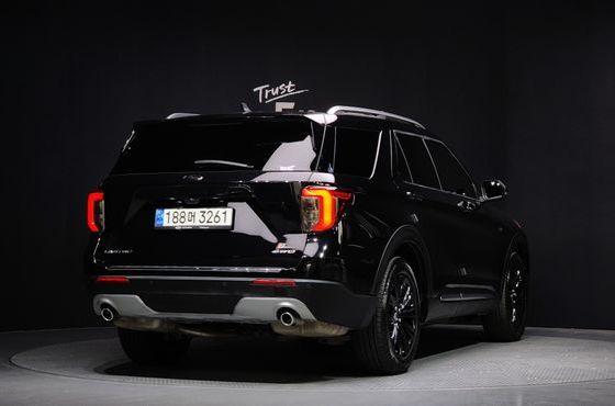 Ford Explorer 2.3 LimIted 4WD — пробег 43 800 км — фото 2 из 5