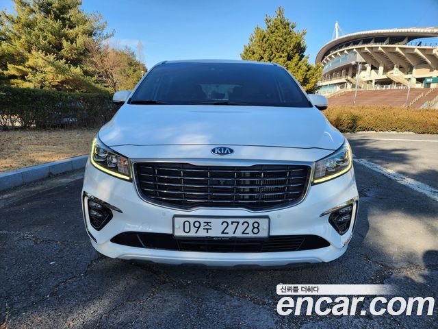 Kia Carnival из Кореи Encar
