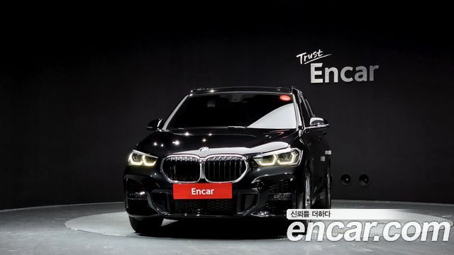 BMW X1 xDrive 20i M Sport — пробег 37 730 км — фото 3 из 5