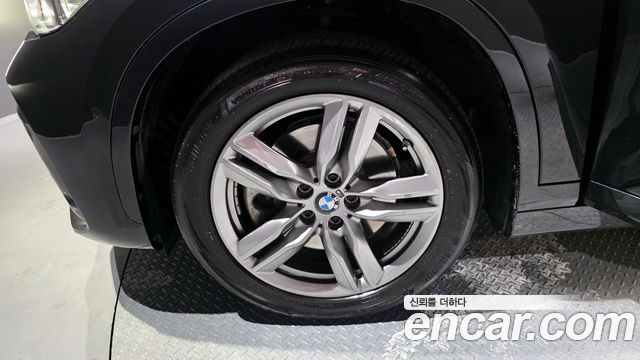BMW X1 xDrive 20i M Sport — пробег 37 730 км — фото 5 из 5