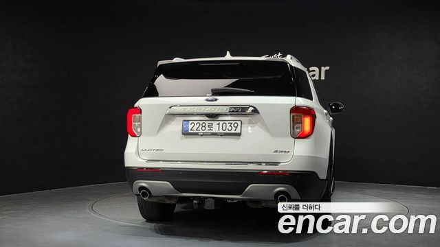 Ford Explorer 2.3 LimIted 4WD — пробег 64 686 км — фото 4 из 5