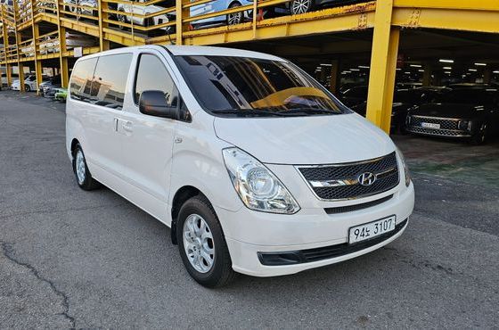 Hyundai Starex 3-Seater VAN CVX Deluxe — пробег 70 655 км — фото 2 из 5
