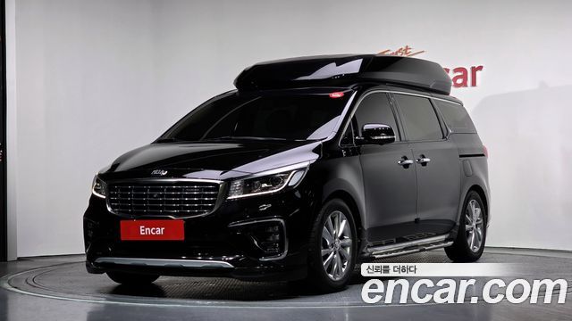 Kia Carnival 9-Seater Hi-Limousine Prestige Hiroof — пробег 83 581 км — фото 1 из 5