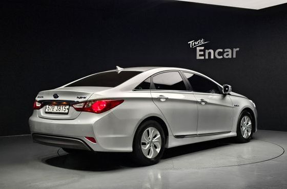 Hyundai Sonata 2.0 Smart — пробег 121 412 км — фото 2 из 5