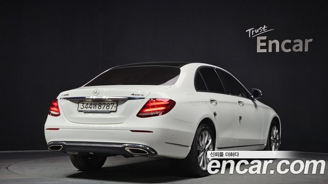 Mercedes-Benz E-Class из Кореи Encar