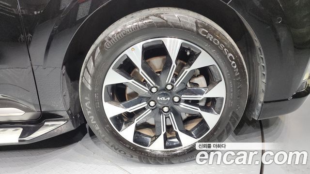 Kia Carnival 7-Seater Hi-Limousine Signature — пробег 52 176 км — фото 5 из 5