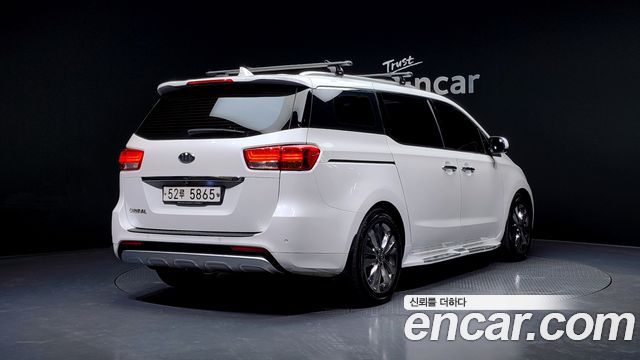 Kia Carnival из Кореи Encar