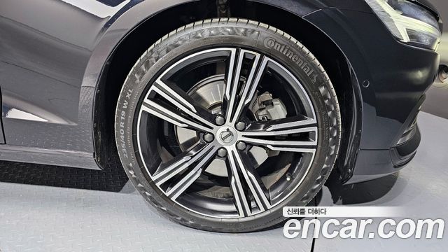 Volvo S60 из Кореи Encar