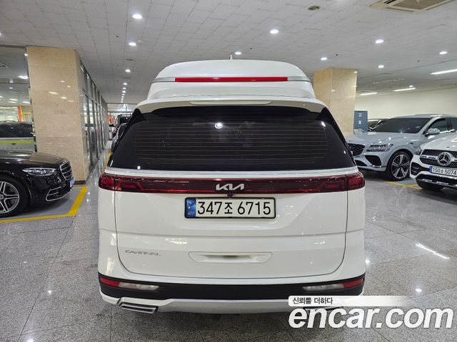 Kia Carnival 9-Seater Hi-Limousine(Special Vehicle) — пробег 129 058 км — фото 4 из 5