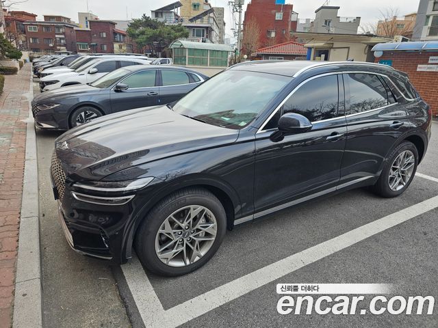 Genesis GV70 2.5T Gasoline 2WD — пробег 10 354 км — фото 2 из 5