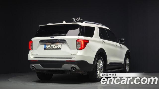 Ford Explorer 2.3 LimIted 4WD — пробег 67 521 км — фото 2 из 5