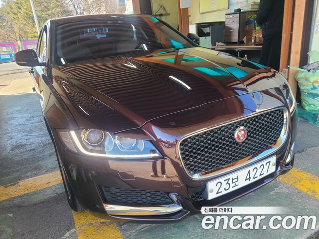 Jaguar XF 20d Prestige — пробег 90 000 км — фото 1 из 5