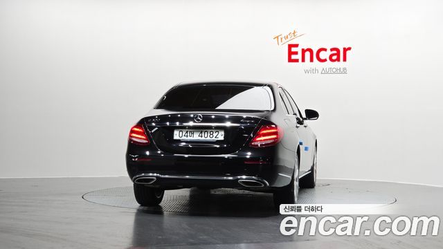 Mercedes-Benz E-Class из Кореи Encar