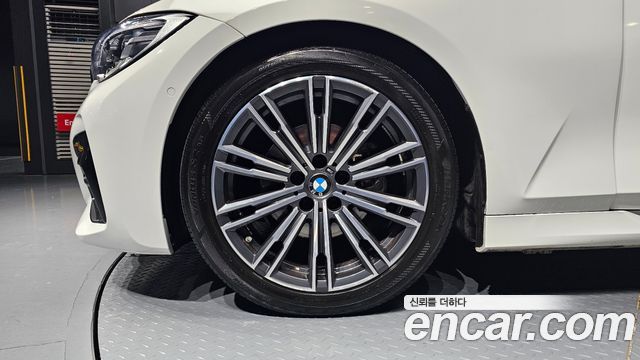 BMW 3-Series из Кореи Encar