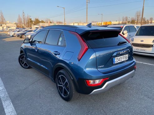 Kia Niro Prestige — пробег 90 554 км — фото 3 из 5