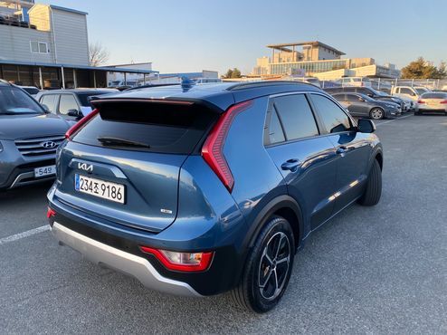 Kia Niro Prestige — пробег 90 554 км — фото 4 из 5