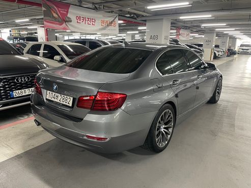 BMW 5-Series 520d Luxury — пробег 121 704 км — фото 2 из 5