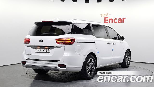Kia Carnival из Кореи Encar