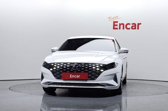 Hyundai Grandeur 2.5 Calligraphy — пробег 81 555 км — фото 3 из 5