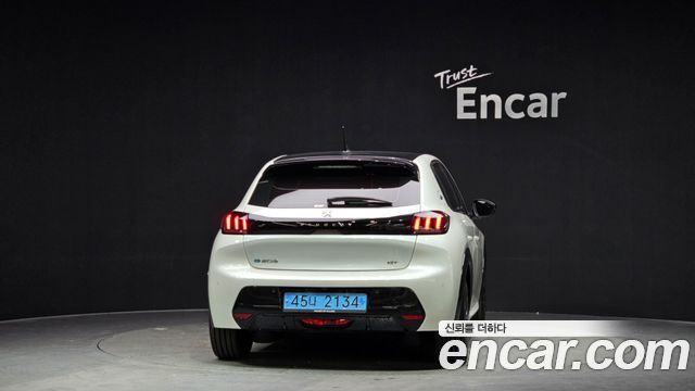 Peugeot 208 из Кореи Encar