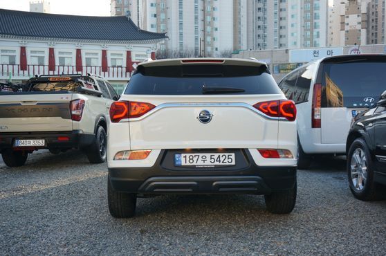 Ssangyong KORANDO Gasoline 1.5 2WD C7 — пробег 51 762 км — фото 3 из 5