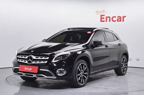 Mercedes-Benz GLA-Class GLA250 4MATIC — пробег 93 346 км — фото 1 из 5