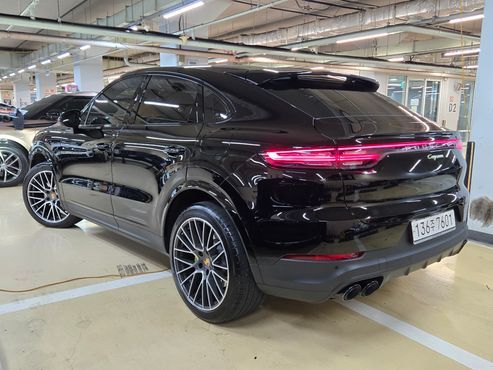 Porsche Cayenne 3.0 E-Hybrid Coupe — пробег 56 900 км — фото 2 из 5