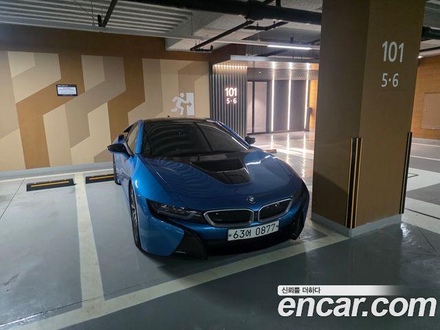 BMW i8 Coupe — пробег 131 500 км — фото 1 из 5