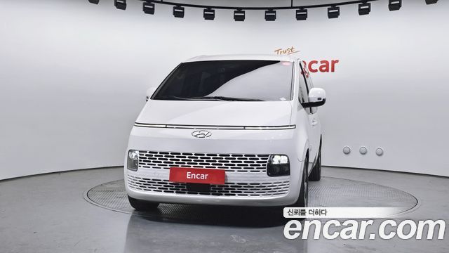 Hyundai Staria 4WD Tourer 9-Seater Modern — пробег 44 137 км — фото 3 из 5