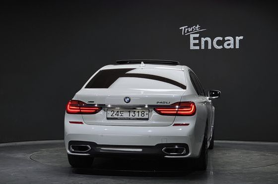 BMW 7-Series 740Li xDrive M Sport Package — пробег 56 304 км — фото 4 из 5