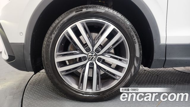 Volkswagen Tiguan 2.0 TSI Prestige — пробег 46 761 км — фото 5 из 5