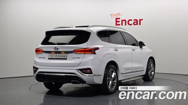 Hyundai Santafe Diesel 2.2 4WD Inspiration — пробег 131 728 км — фото 2 из 5