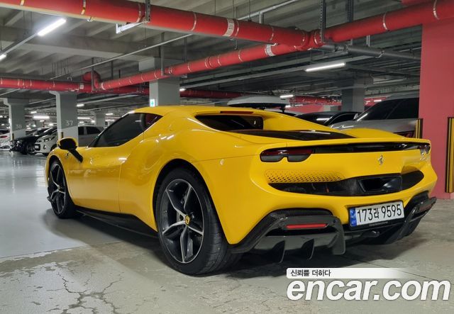 Ferrari 296 из Кореи Encar