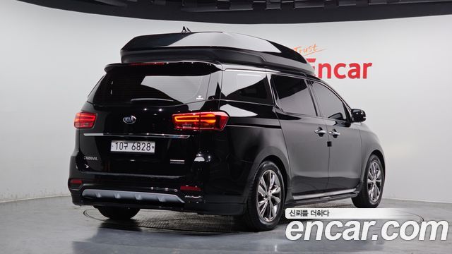 Kia Carnival из Кореи Encar