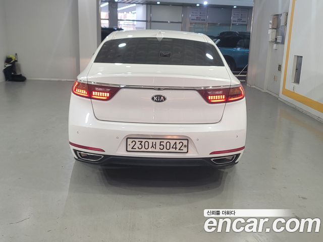 Kia K7 из Кореи Encar