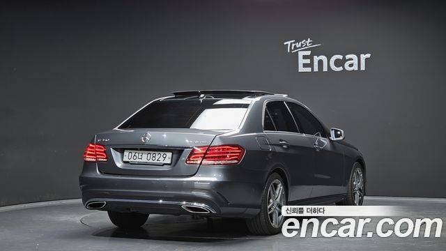 Mercedes-Benz E-Class E350 BlueTec 4MATIC — пробег 237 602 км — фото 2 из 5