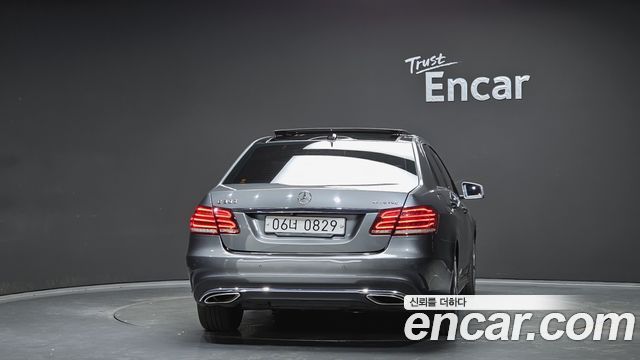 Mercedes-Benz E-Class E350 BlueTec 4MATIC — пробег 237 602 км — фото 4 из 5