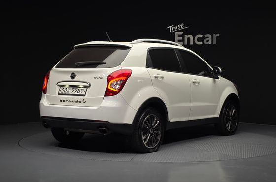 Ssangyong KORANDO 2.0 CVT 2WD Deluxe — пробег 201 633 км — фото 2 из 5