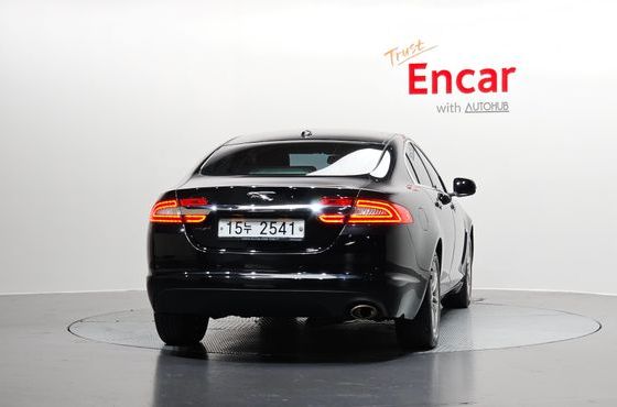 Jaguar XF 2.2D Luxury X250 — пробег 211 973 км — фото 4 из 5