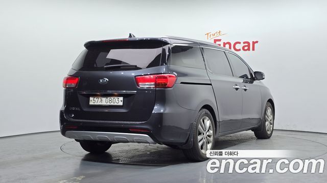 Kia Carnival из Кореи Encar