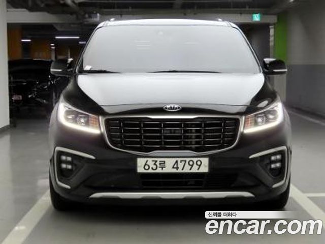 Kia Carnival 9-Seater Noblesse Special — пробег 139 787 км — фото 1 из 5