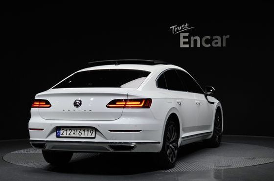 Volkswagen Arteon 2.0 TDI Premium — пробег 84 459 км — фото 2 из 5