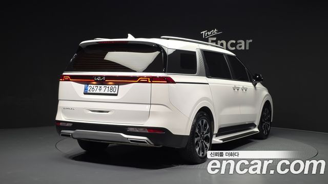Kia Carnival из Кореи Encar