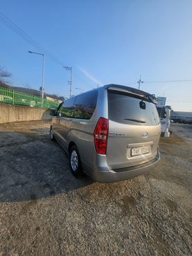 Hyundai Starex 11-Seater Wagon CVX Luxury — пробег 207 810 км — фото 5 из 5