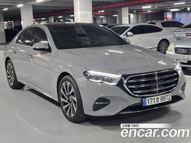 Mercedes-Benz E-Class E300 4MATIC Exclusive — пробег 16 000 км — фото 3 из 5
