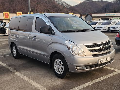 Hyundai Starex 5-Seater VAN CVX Luxury — пробег 111 749 км — фото 2 из 5